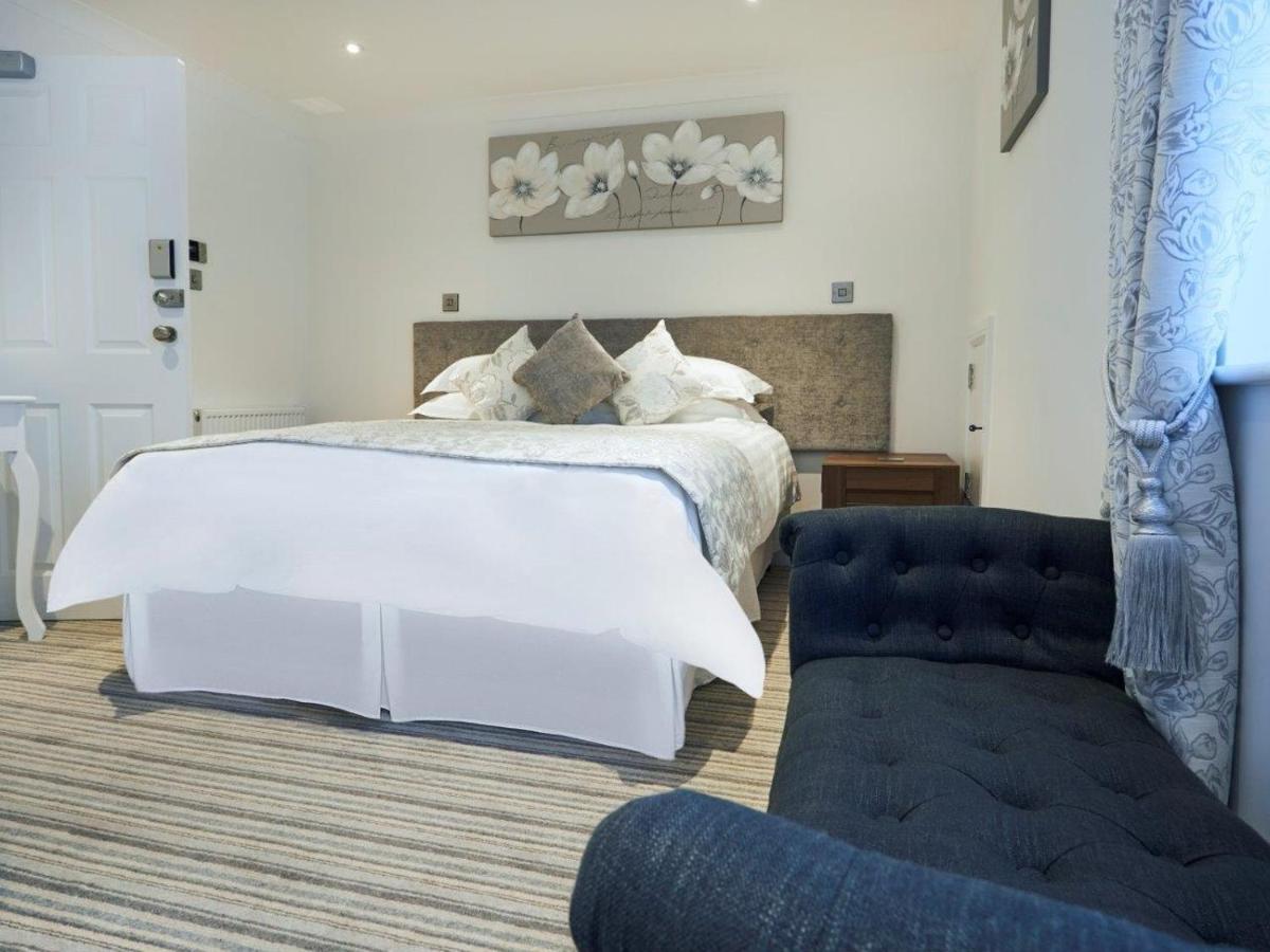 The Rose And Crown Hotel Thorpe-le-Soken Luaran gambar