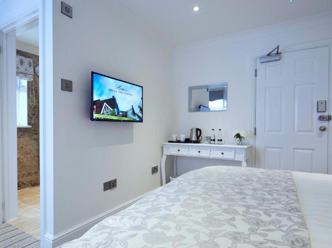 The Rose And Crown Hotel Thorpe-le-Soken Luaran gambar
