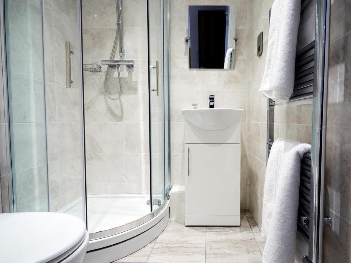 The Rose And Crown Hotel Thorpe-le-Soken Luaran gambar